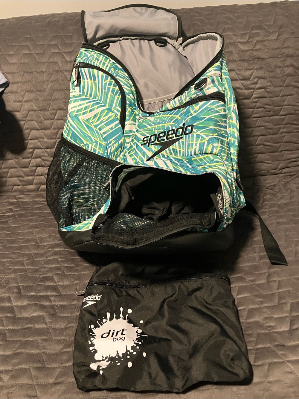 Speedo Teamster 35L Backpack in Teal and Green Pattern - Picture 2 of 3